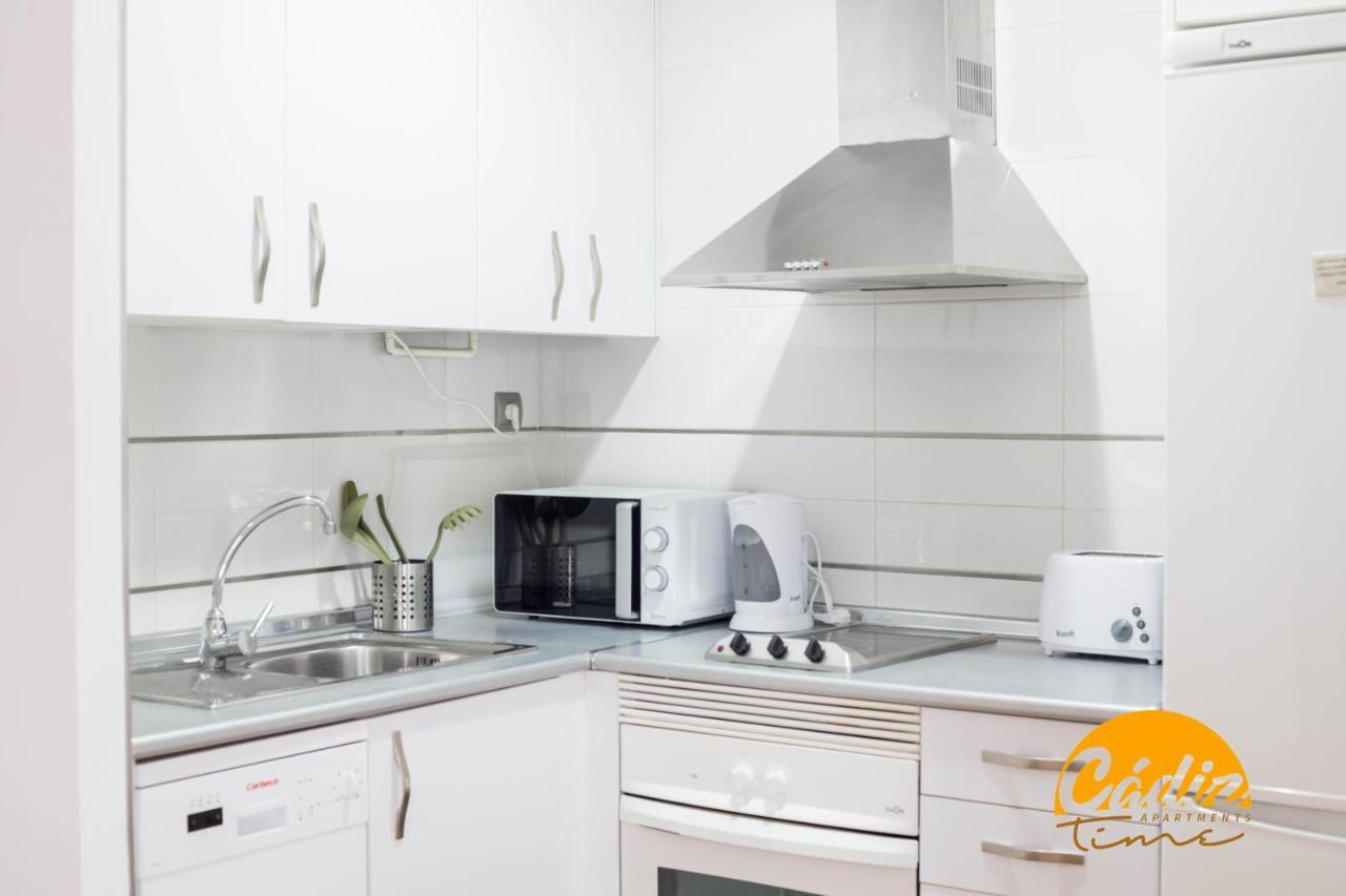 Apartamento Caleta - Free Parking By Cadiz Time ภายนอก รูปภาพ