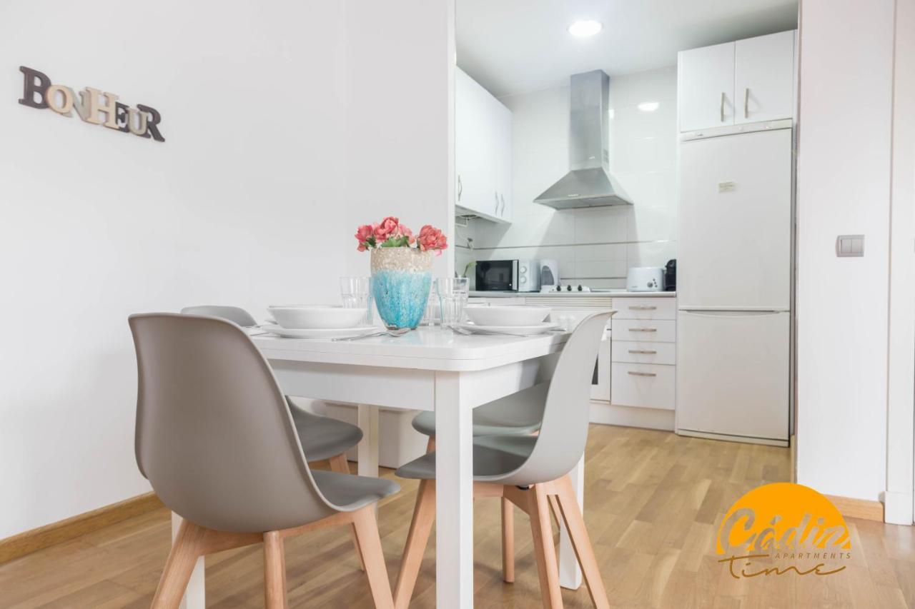 Apartamento Caleta - Free Parking By Cadiz Time ภายนอก รูปภาพ
